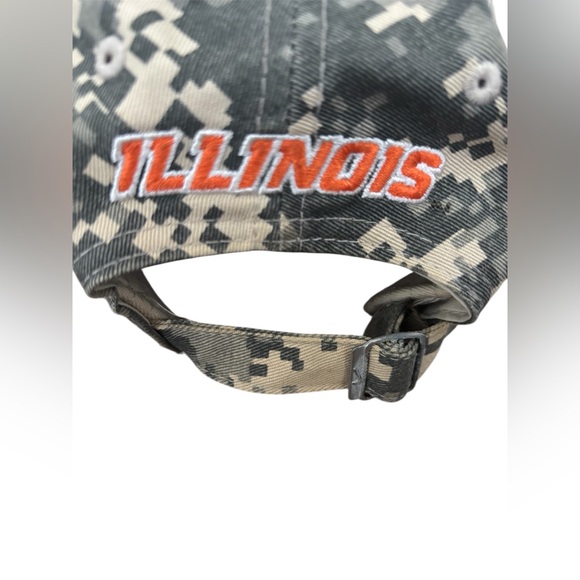Nike Heritage86 Digital Camo Illinois Hat - Size one fits all - Picture 4 of 6